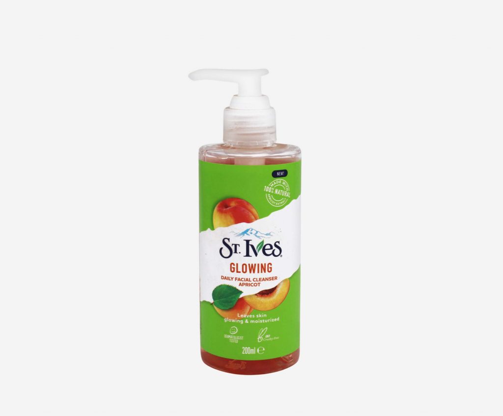 St.Ives-Glowing-Apricot-Cleanser